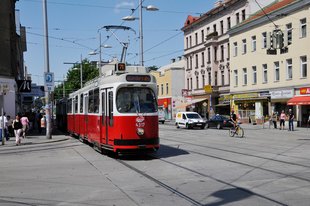 Straßenbahn - Linie 71