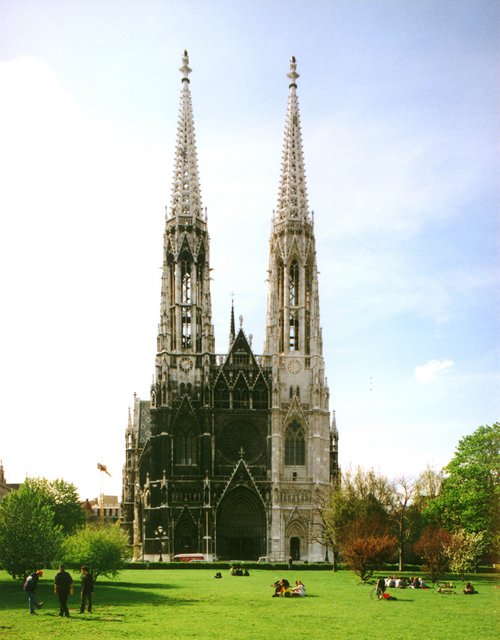 Votivkirche im 9. Wiener Gemeindebezirk