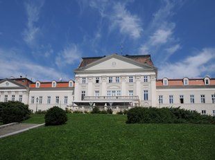Schloss Wilhelminenberg in der Savoyenstraße