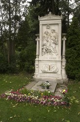 Zentralfriedhof: Ehrengrab (Franz Schubert)