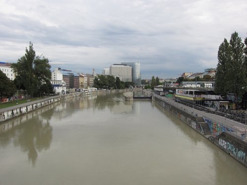 Donaukanal bei der Augartenbrücke