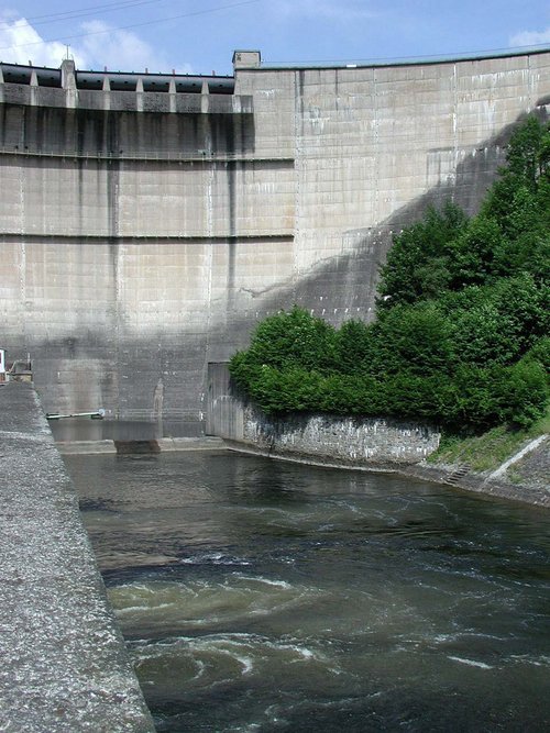 Staumauer: Kraftwerk Ottenstein