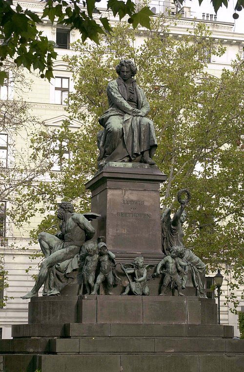 Beethovendenkmal im Beethovenpark im 1. Wiener Gemeindebezirk