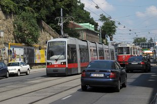 Straßenbahn: Linie D