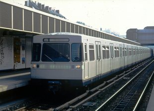U-Bahn: U4, Type U (Silberpfeil)